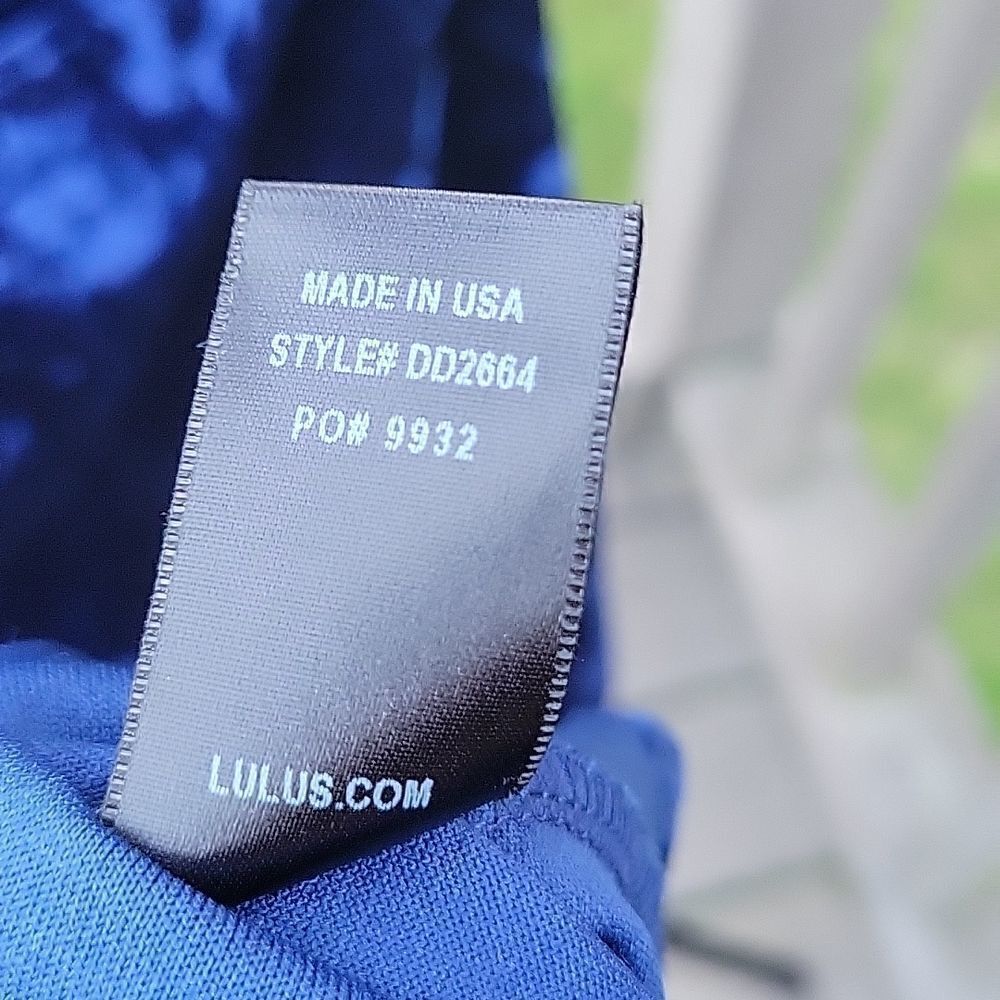 Lulu's cross front velvet dress size M - Picture 6 of 7